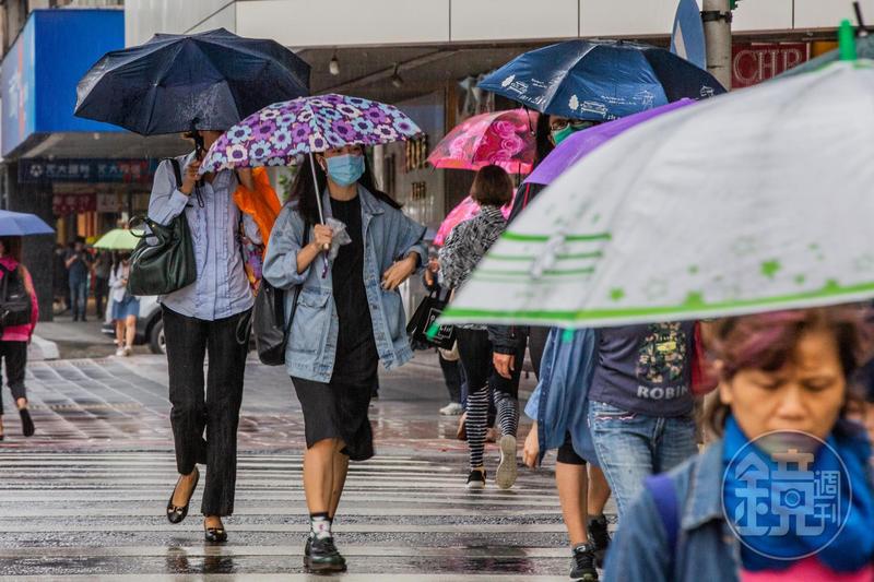 宜蘭大豪雨北北基花蓮大雨特報桃園以南天氣晴朗