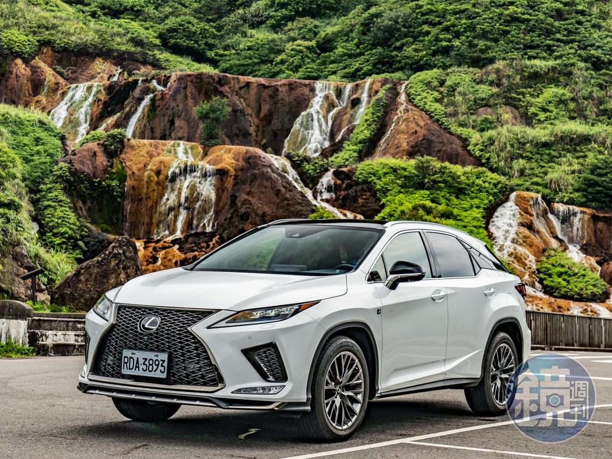 鏡試駕】熟成跑格！LEXUS RX 300 F Sport