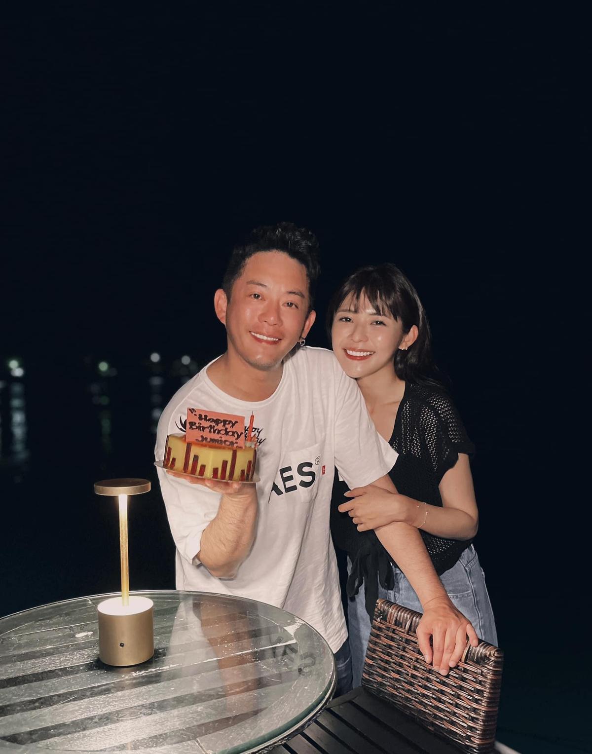 Junior和女友林萱瑜低調交往多時，今年選在自己42歲生日前夕求婚成功。（ 圖／翻攝自韓宜邦臉書）
